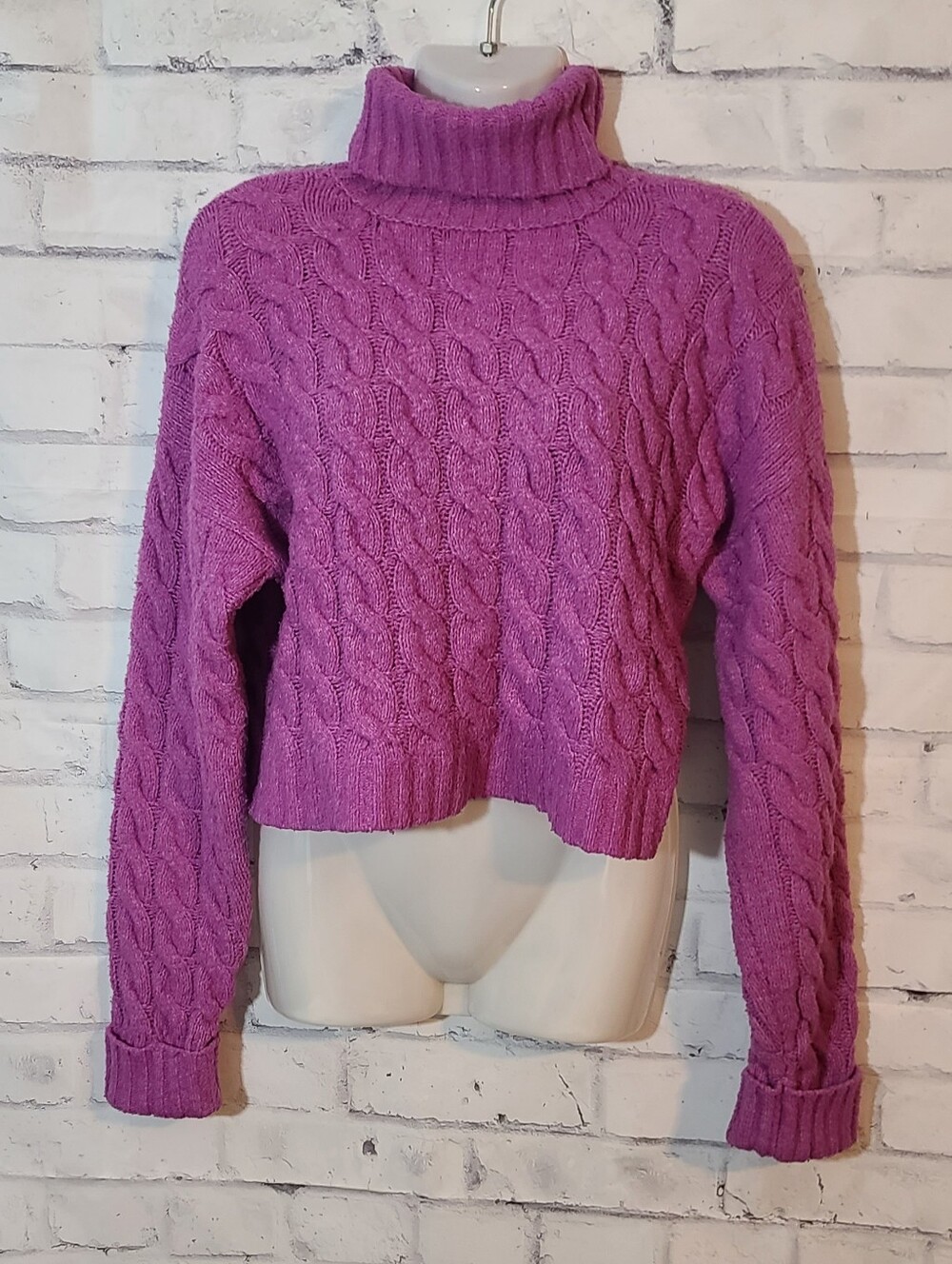 Hippie Rose Pink Cable-Knit Turtleneck Short Sweater L